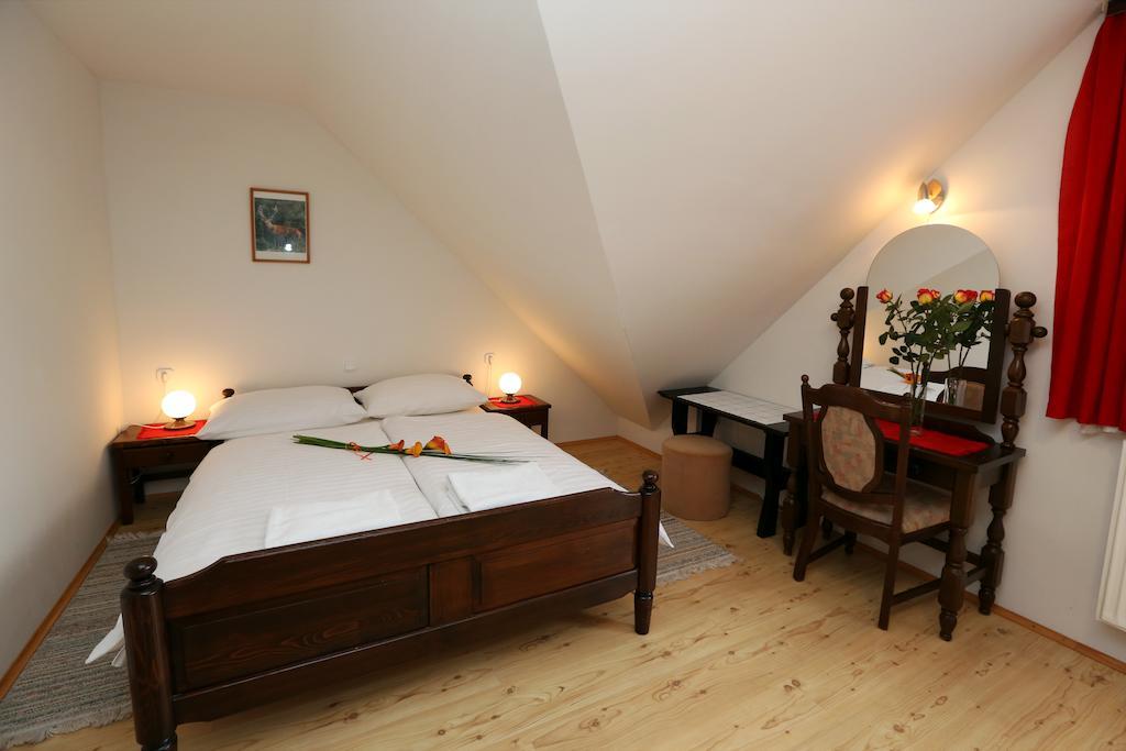 Bed & Breakfast Hisa Resje ボーヒニ 部屋 写真
