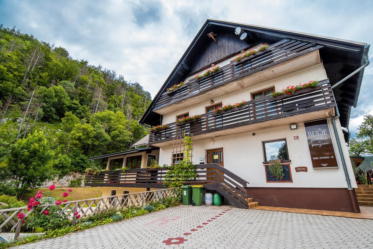 Bed & Breakfast Hisa Resje ボーヒニ エクステリア 写真